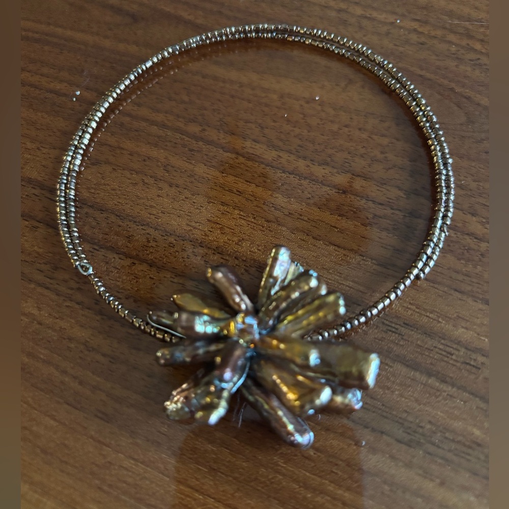 Beaded choker necklace with front rosette beads